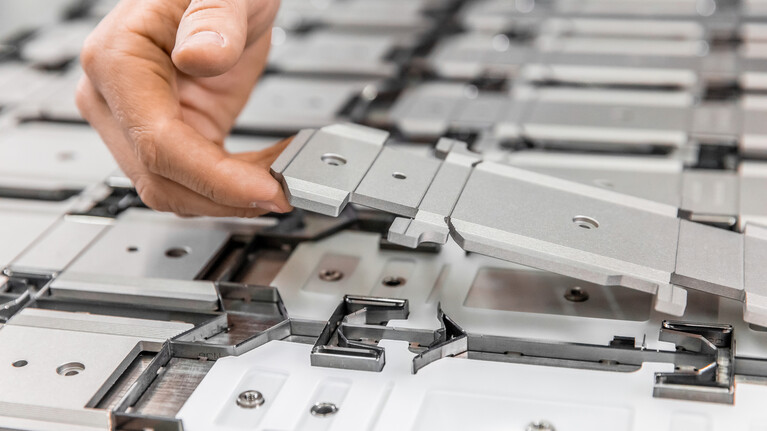 Marbach crease-plate-die for optimal creasing results | © Marbach Group