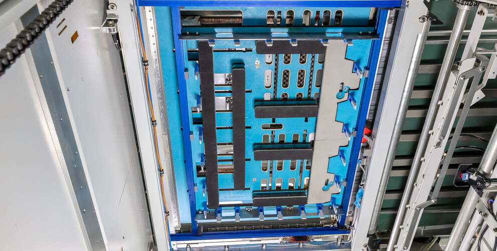 Underside of the universal sheet delivery in the blanking station | © Marbach Group