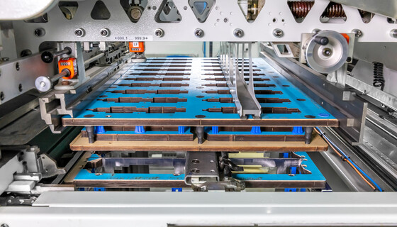 Blanking tool lightblanker in the die-cutting machine | Marbach Group | © Marbach Group Blanking tool marbablanker in die-cutting machine. For a smooth blanking process. And best performance.  | © Marbach Group