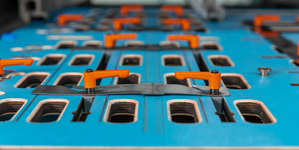 Upper part of the universal sheet delivery for machines in 102-106 and 142-145 format | © Marbach Group