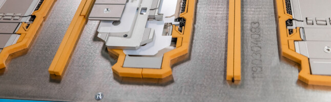 rillplattenform|rc  for the production of round corner tobacco packaging with seperate make-ready of the main creasing | © Marbach Group