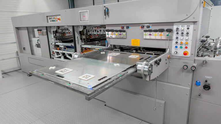 Kalibrierwerkzeug zum kalbrieren des Stanzwerkzeuges zur Gegenzurichtung in der Kartonage Stanzmaschine | © Marbach Group