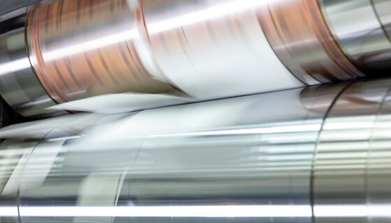 Performance: Rotary cutting tool made of steel in use| Marbach Group | © Marbach Group More performance in the cigarette packaging production with the rotary steel cutting tool from Marbach | © Marbach Group