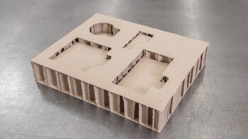 With Marbach tools die-cut honeycomb material | © Marbach Group