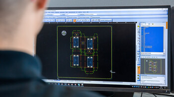 Marbach CAD employee designing an order.  | © Marbach Group