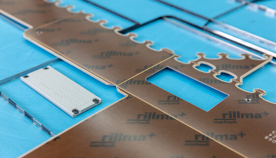 rillma+ pertinax counter plate | Marbach Group | © Marbach Group rillma+ pertinax counter plate with milled channels on cutting-die with marbabraille | © Marbach Group