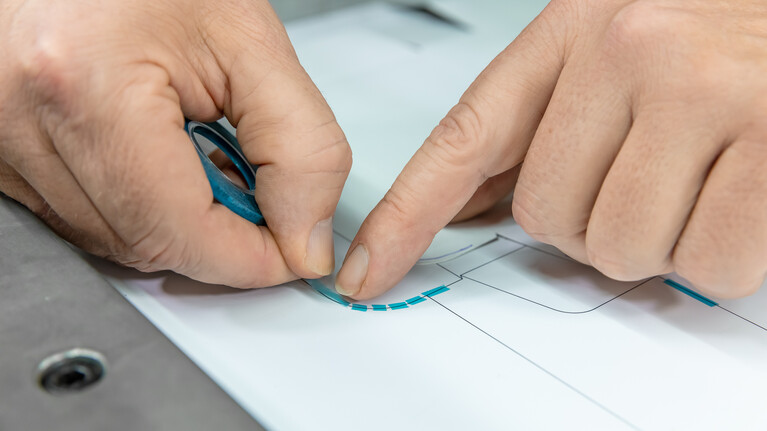 Marbach Zurichten mit Zurichteband | © Marbach Group