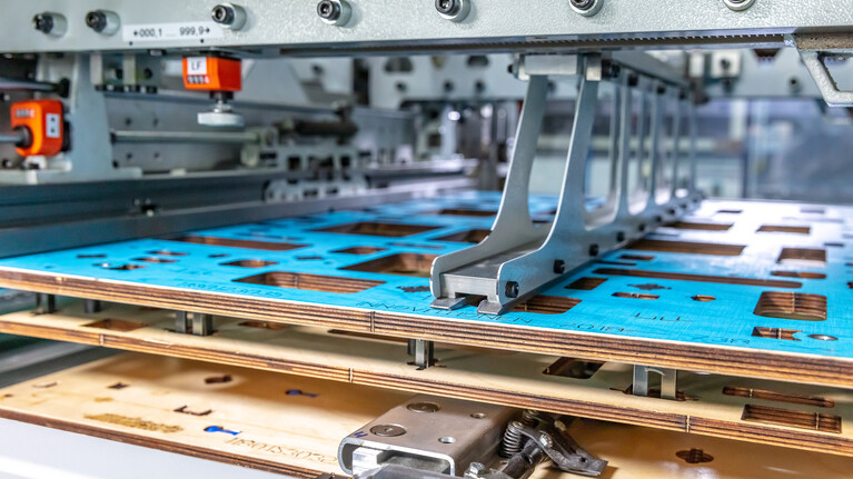 Innovative Ausbrechtechnologie von Marbach. Mehr Effizienz mit der masterstrip|plate. | © Marbach Group