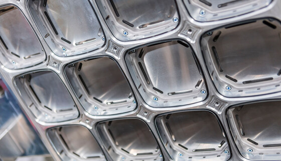 The Silverline 23.8 steel-rule with floating knives provides a long tool life for Marbach thermoforming tools through a lower need of cutting force