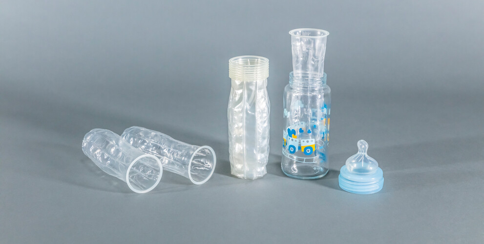 Thermoformed Baby Bottle Drop-Ins with tools from Marbach.  | © Marbach Group