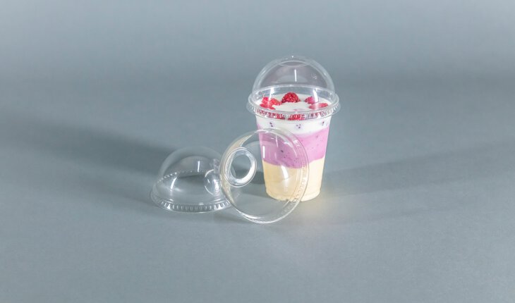 Frappé to go lid forming | Marbach thermoforming tools | © Marbach Group With the thermoforming tools from Marbach, you can produce all types of frappé lids. Identical, functional and chic. Inform now | © Marbach Group