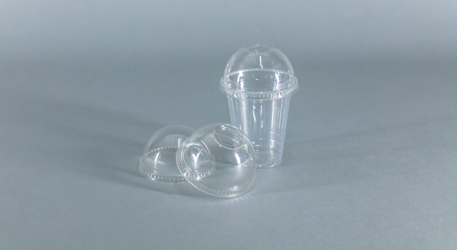 Frappé lid forming | Marbach thermoforming tools | © Marbach Group With the thermoforming tools from Marbach, you can produce all types of frappé lids. Identical, functional and chic. Inform now | © Marbach Group