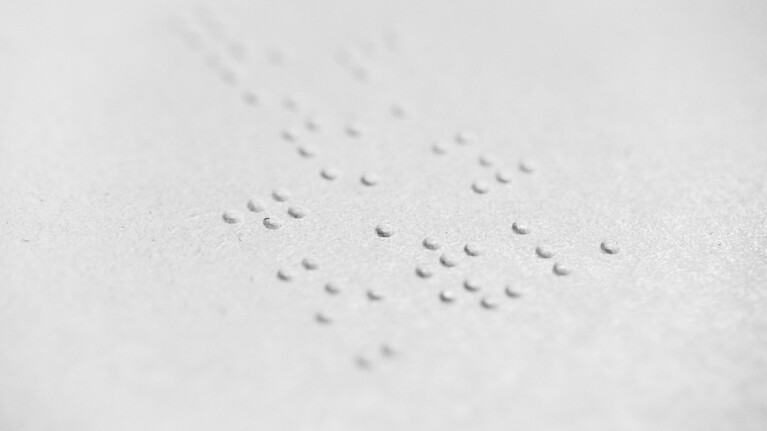 marbabraille Verpackung  mit Blindenschrift