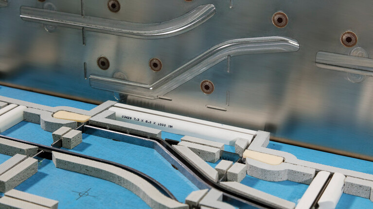 Gegeritztechnologie Stanzform & Gegenzurichtung