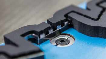 die-cutting corrugated board nick changing system adapting cutting rules