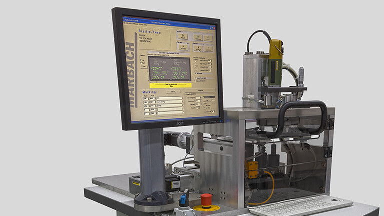 msteel-Prägemaschine zur Herstellung von Blindenschriftpatrizen aus Stahl: Für perfekt ausgeprägte Braillepunkte.  | © Marbach Group