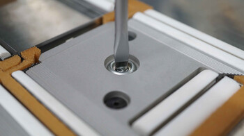 Schnellverschraubung für Rillplatten – effizient, einfach, flexibel. | © Marbach Group