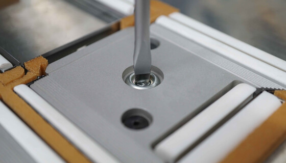 marbalock | © Marbach Group Schnellverschraubung für Rillplatten – effizient, einfach, flexibel. | © Marbach Group
