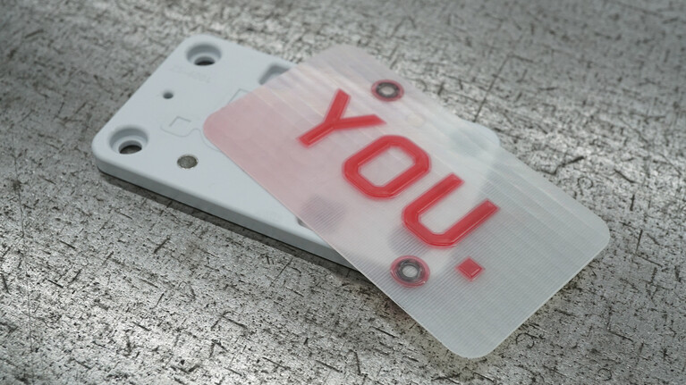 MTS-SQS für die schnelle und exakte Übertragung von Prägepatrizen auf die Gegenstanzplatte. | © Marbach Group