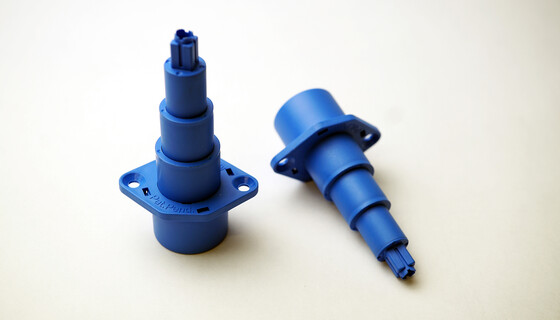 Niederhalter für Niederhalterplatten und konturangepasste Leisten. | © Marbach Group