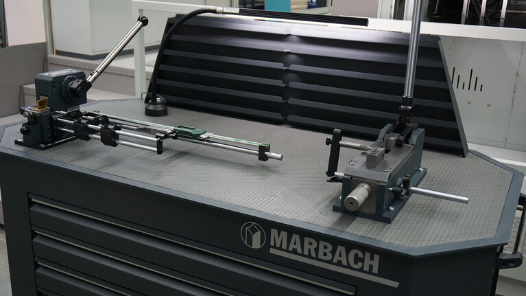 Marbach workbench with hand tools for cutting-die preparation. | © Marbach Group