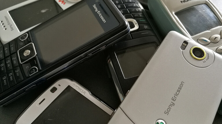 Althandys, old mobile phones